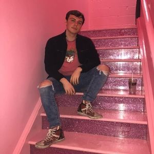 Meet your Posher, Eric